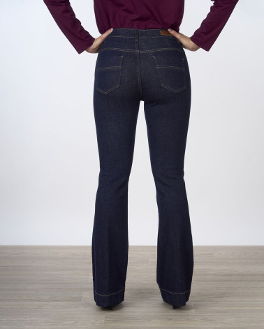 Jeans flare in denim scuro