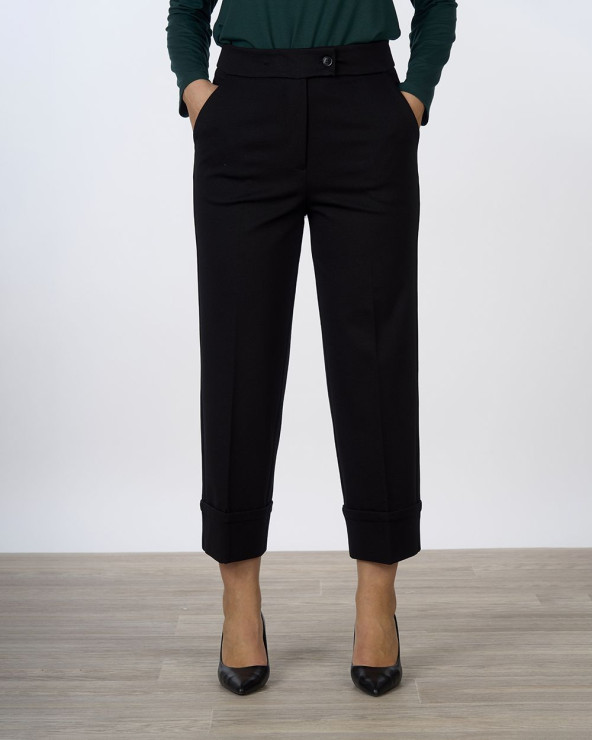 Pantaloni cropped con...
