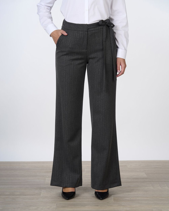 Pantaloni palazzo spigati...