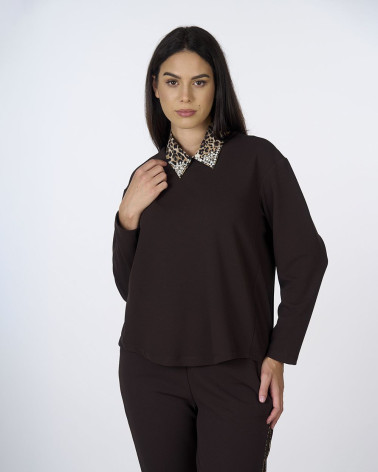 Maglia marrone in scuba crêpe con colletto leopard