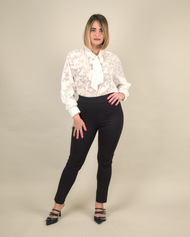 Pantaloni slim fit special price