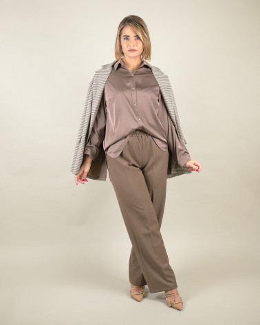 Camicia fluida con bottoni frontali