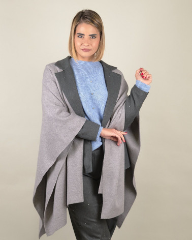 Poncho morbido in maglia viscosa