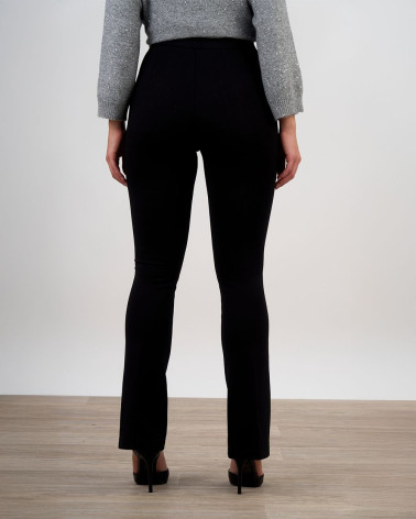 Pantaloni bootcut in punto Milano