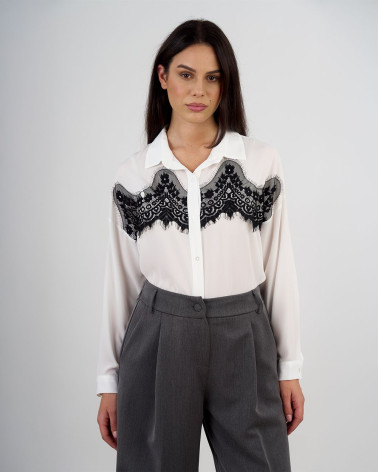Camicia panna con inserto in pizzo nero