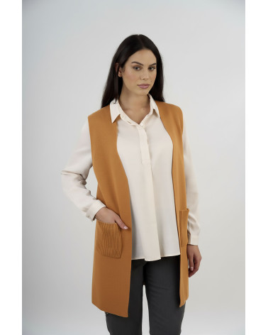 Gilet lungo in maglia con tasche