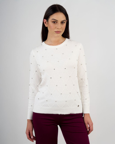 Maglia con trama a rombi e applicazioni gioiello